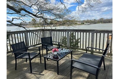 Peace & Tranquile waterfront home, Colonial Beach