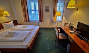 Individually decorated, desk, iron/ironing board, free WiFi - Hotel Brander Hof (Brand-Erbisdorf)