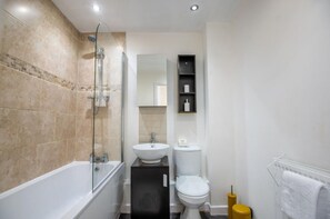 Apartment, Private Bathroom (No.2) | Bathroom