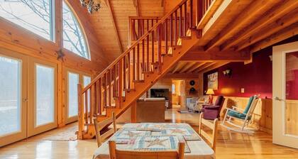 Spacious Waterfront Cabin on Claytor Lake