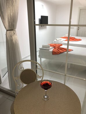 Frette Italian sheets, premium bedding, memory-foam beds