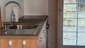 Fridge, oven, stovetop, toaster