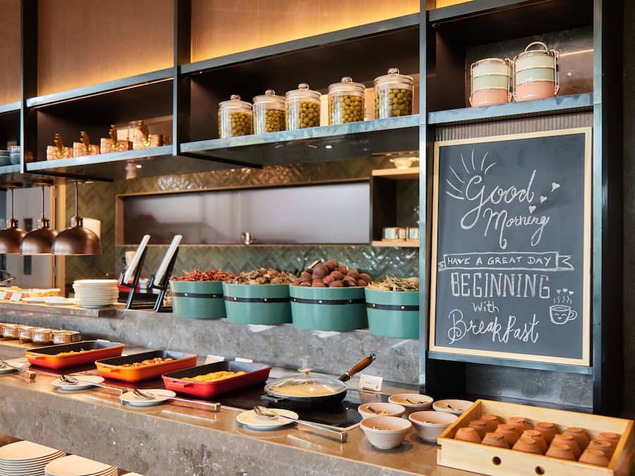 Daily buffet breakfast (INR 450 per person)