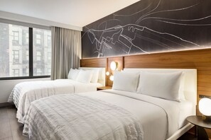 In-room safe, individually furnished, desk, laptop workspace - Le Meridien New York, Fifth Avenue (New York)