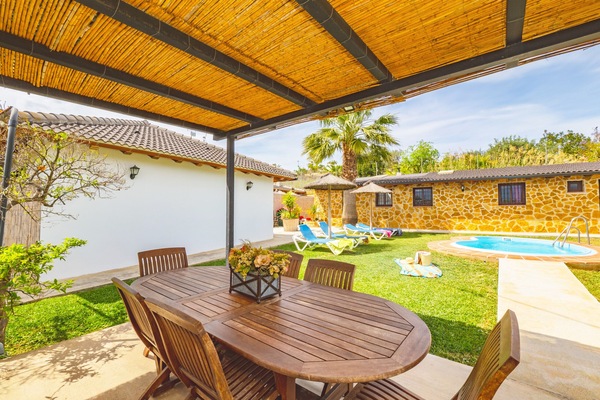 Wonderful country house with swimming pool for 8 people in Cártama