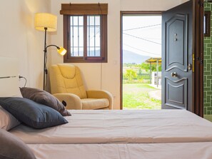 1 chambre, fer et planche à repasser, Wi-Fi gratuit, draps fournis