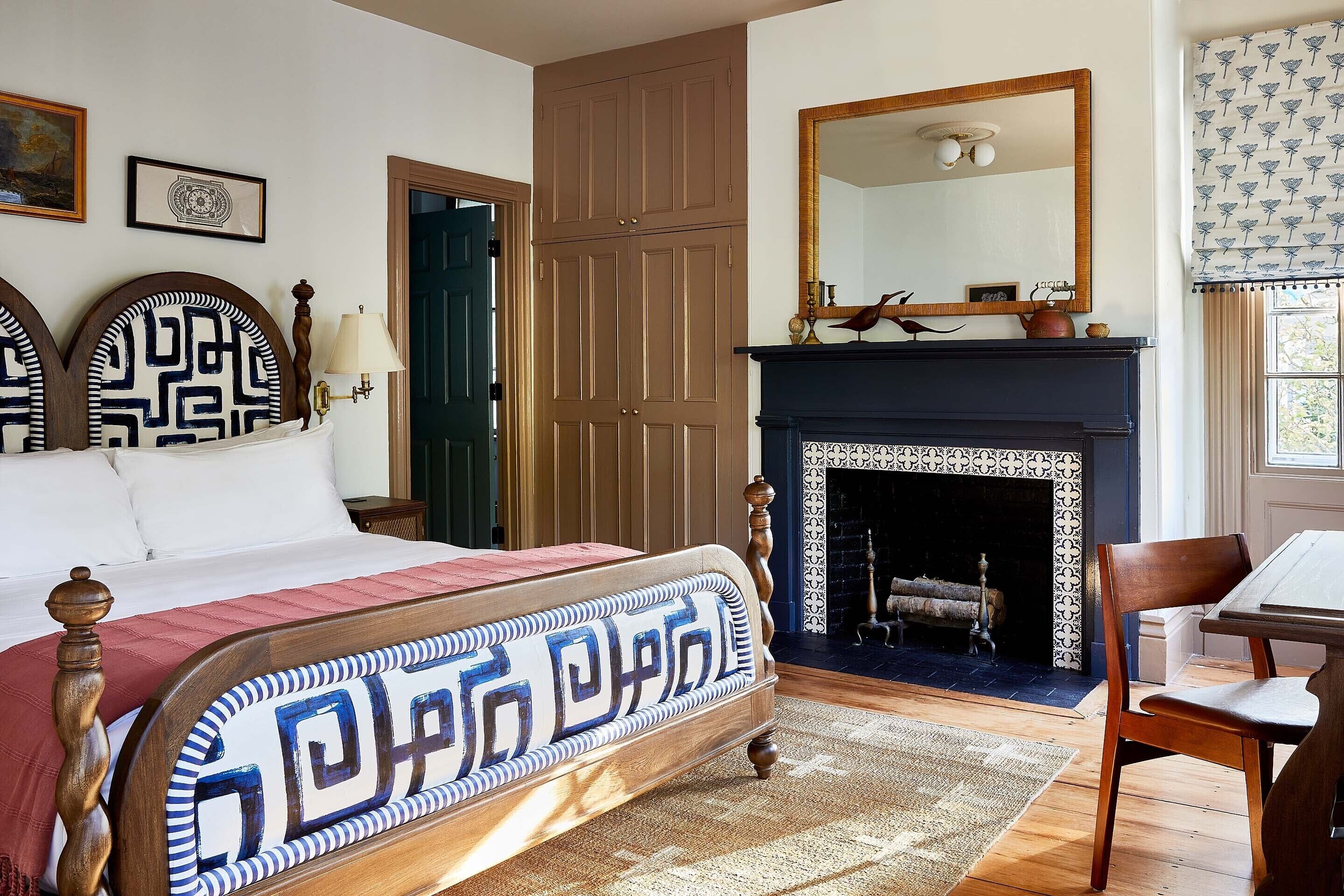 Standard King | Free WiFi, bed sheets