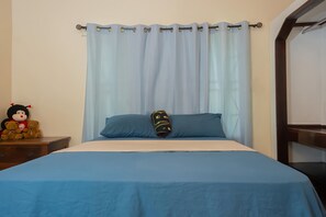 2 slaapkamers, een strijkplank/strijkijzer, gratis wifi, beddengoed