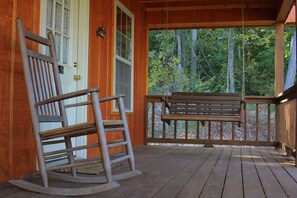 Terrace/patio - *Cabin #2 @ Fisherman's Landing (boat shelter)* (Langston)