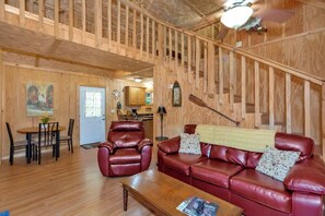 Smart TV - *Cabin #2 @ Fisherman's Landing (boat shelter)* (Langston)