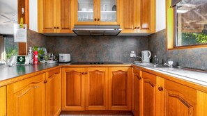 Kühlschrank, Mikrowelle, Ofen, Toaster