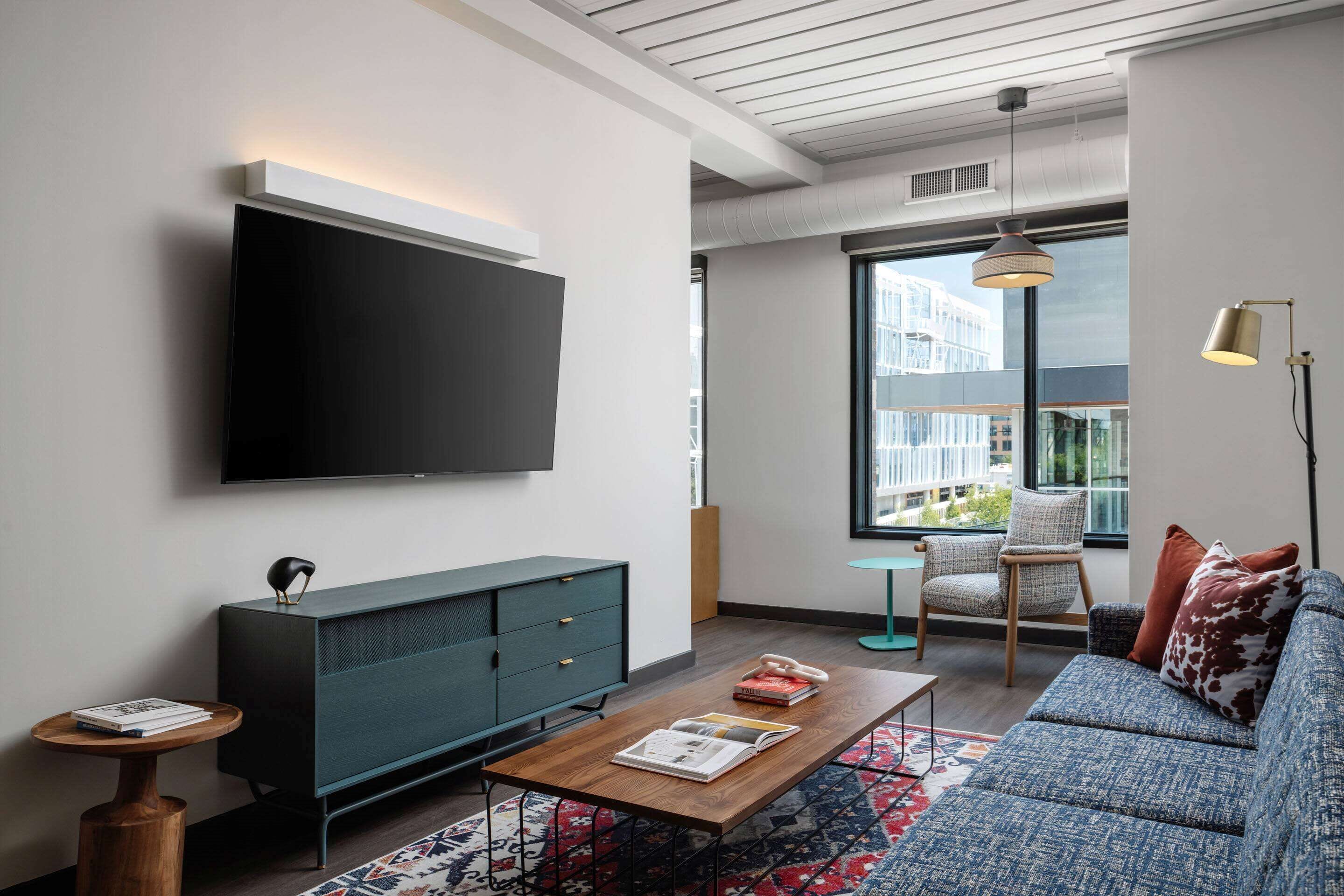 1 bedroom, premium bedding, pillow-top beds, individually decorated