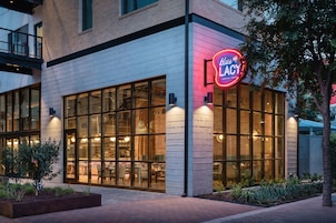 Breakfast, lunch and dinner served