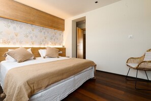 Room - Villa Madrugada, beachside villa in Costabella (Marbella)