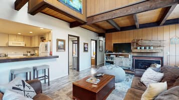 TV, fireplace, DVD player, ping pong