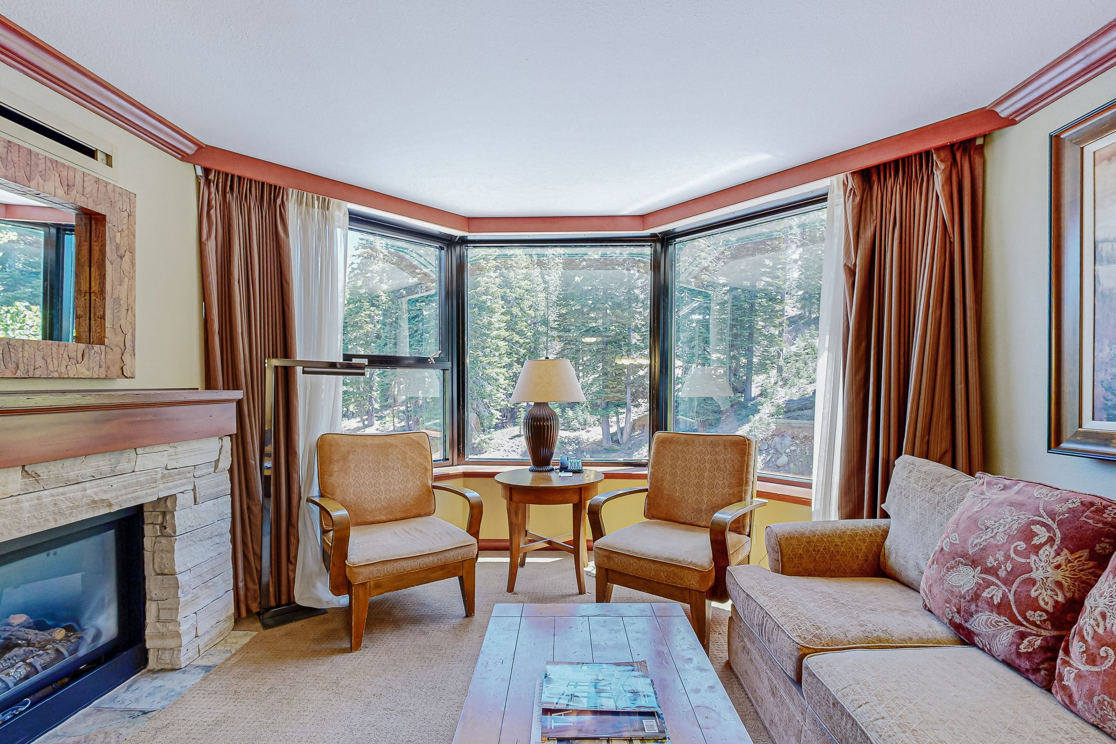 Everline Resort & Spa - two units, ski-in/ski-out, pools, gym, & ice rink