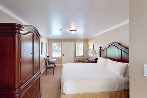 2 多间卧室、办公桌、熨斗/熨衣板、WiFi