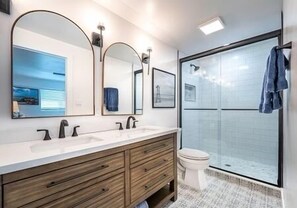 Shower, hair dryer, towels, soap - Modern Farmhouse Retreat – Heated Pool & Close to Beaches! (Stuart)