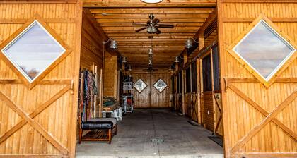 Luxury HayLoft-High Speed WiFi