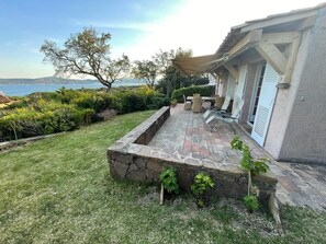 Terrace/patio - Mas with view in Mas Guerrevielle with private beach (grimaud)