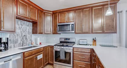 Quiet mountain home with game room & fireplace - near scenic trails & ski slopes