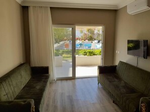 House | Living room