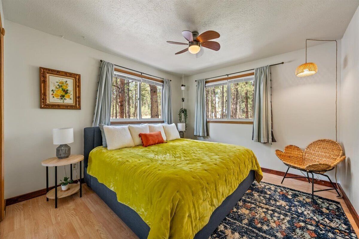 5 sovrum, skrivbord, resesäng och gratis wi-fi