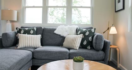 Relaxing Farm Cottage Escape, 10 Min from LEGOLAND