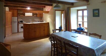 Gîte chez Sylvie - La Brousse - Pied du Mont Lozère