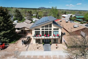 Exterior - Pyrite @ The Cobblestone (Spearfish)