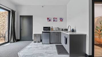 Fridge, microwave, coffee/tea maker, electric kettle
