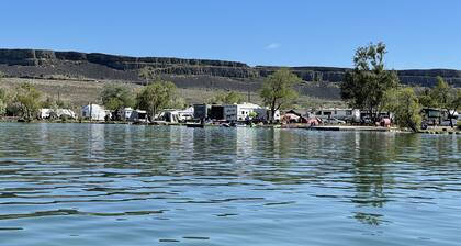 Blue Lake Resort