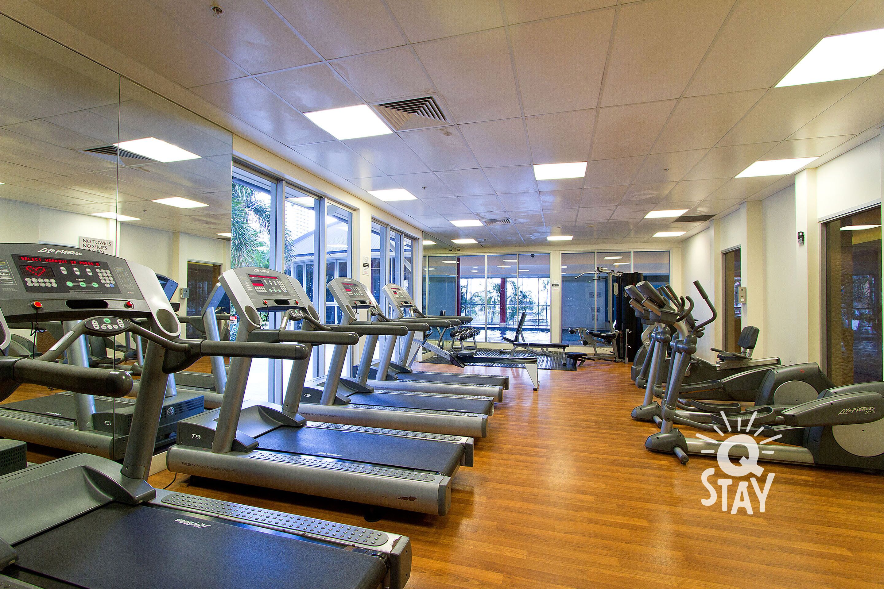 Chevron – 3 Bedroom Superior Unit — Q Stay — image 21