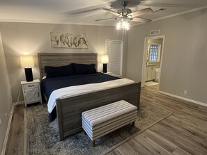 4 dormitoris, escriptori, planxa i posts de planxar i wifi gratuïta 