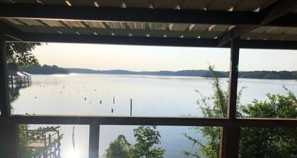 Angler`s Cove · Waterfront House with Amazing Views & Giant Deck