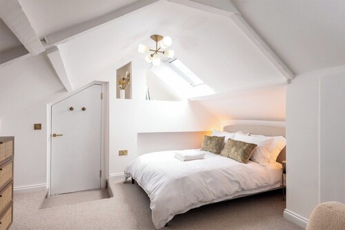 Luxe Design - Boutique Cottage - Heart of Rothbury