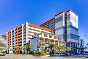 Exterior - Breathtaking Oceanfront Suite at Grand Cayman (Myrtle Beach)