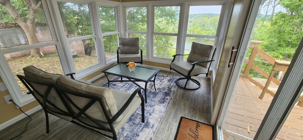 Interior - Lake house with a view! Overlooks Warsaw and Lake of the Ozarks, Sleeps 4 (Warsaw)