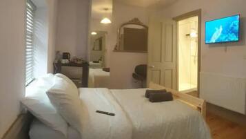 Apartment | 1 bedroom, iron/ironing board, free WiFi, bed sheets