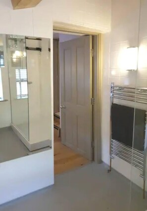 1 camera, ferro/asse da stiro, Wi-Fi gratuito, lenzuola