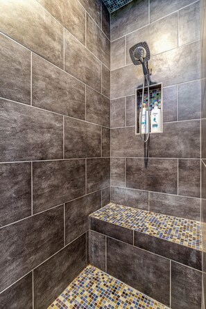 Bathtub, jetted bath, hair dryer, towels - New Luxury Water Front Oasis with New Private Dock & Hot Tub!! (Afton)