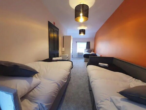 4 bedrooms