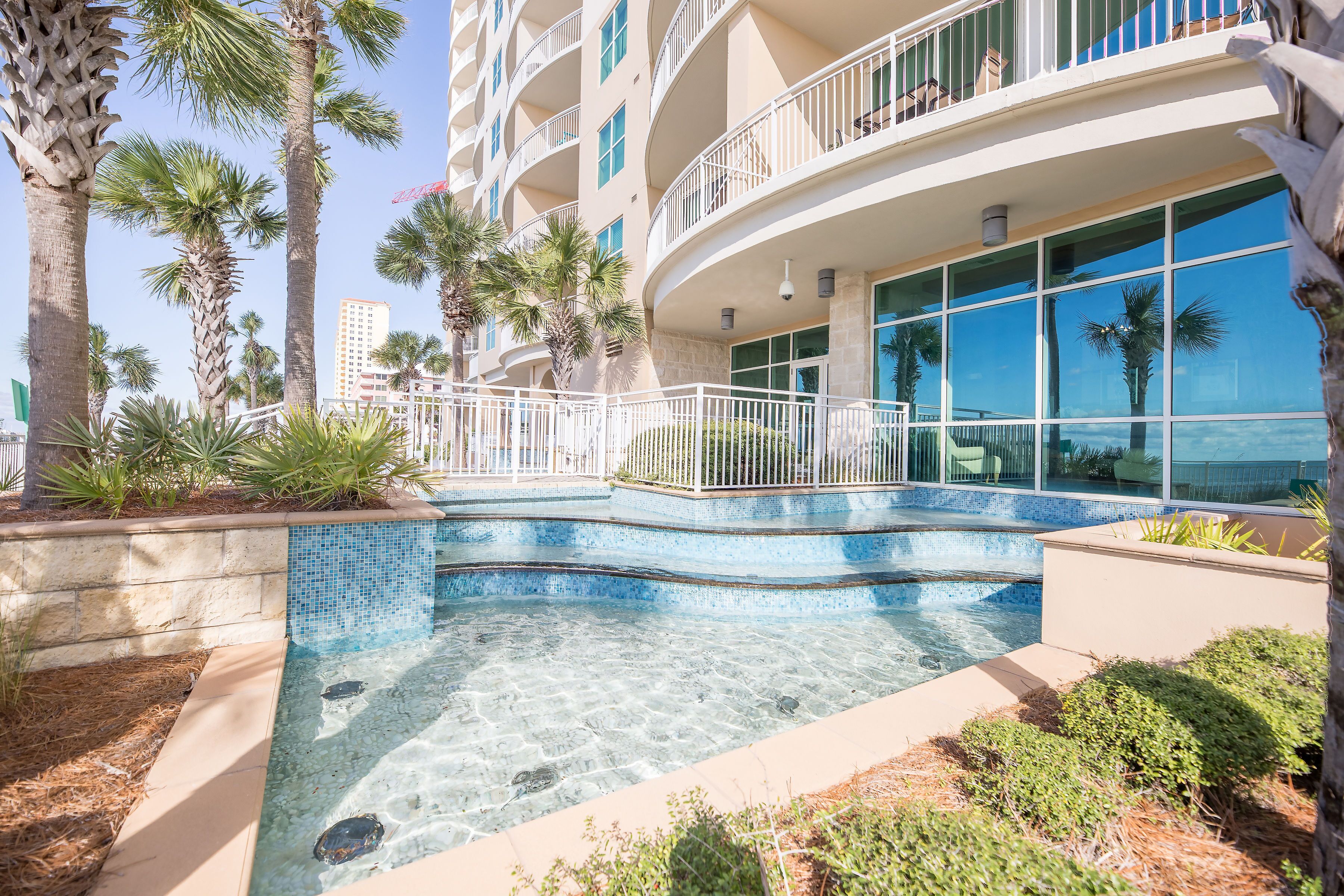 Piscine couverte, piscine extérieure