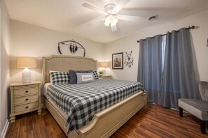 2 bedrooms, iron/ironing board, free WiFi, bed sheets