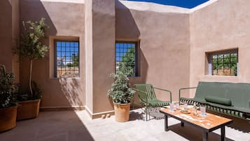 Cretan Living Suite | Terrace/patio