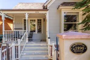 Exterior detail - Little Jewel | Charming Private Home w/ views Aspen Mountain & BBQ, 4 Blocks from the Gondola (Aspen)