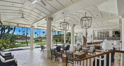 Kauai Beach Villa Walk to Beach, full kitchen, separate living room FREE PARKING
