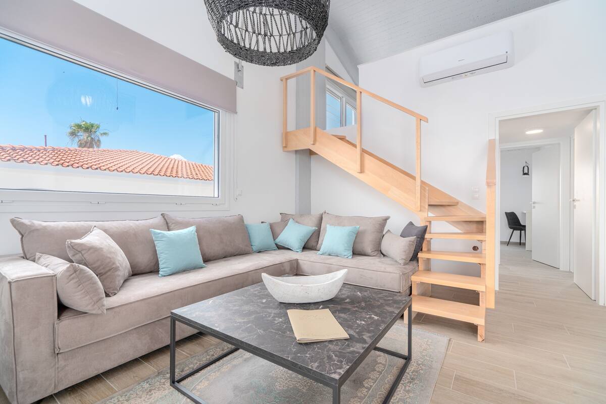 Boutique Apartment AZUL | Living area | Fireplace
