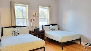 2 chambres, bureau, fer et planche à repasser, accès au Wi-Fi (inclus)