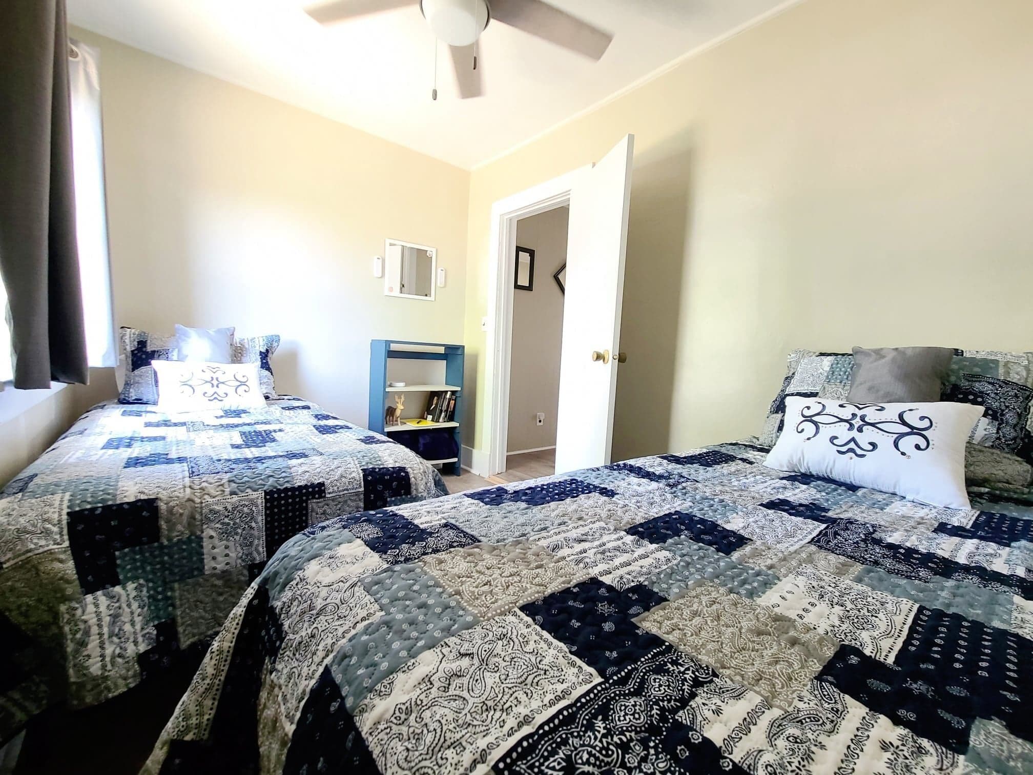 2 habitaciones, wifi gratis y ropa de cama 